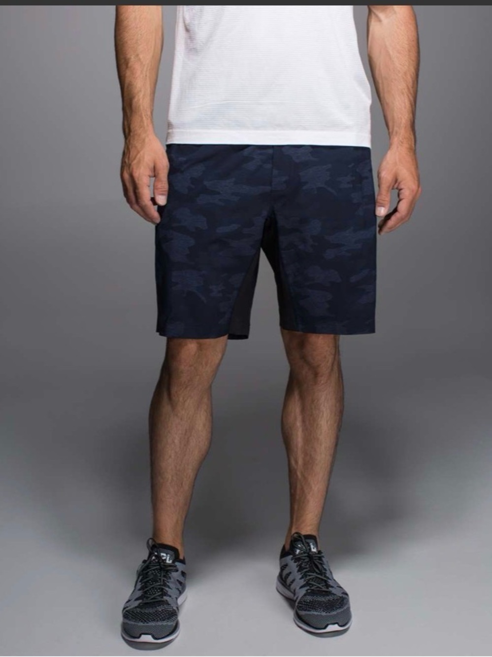 lululemon athletica Men's T.H.E Linerless Short 9”, XL